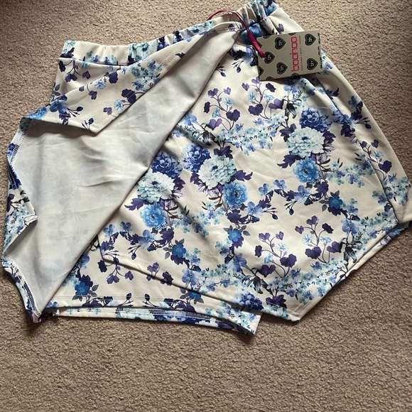 Boohoo Skort - Picture 4 of 4